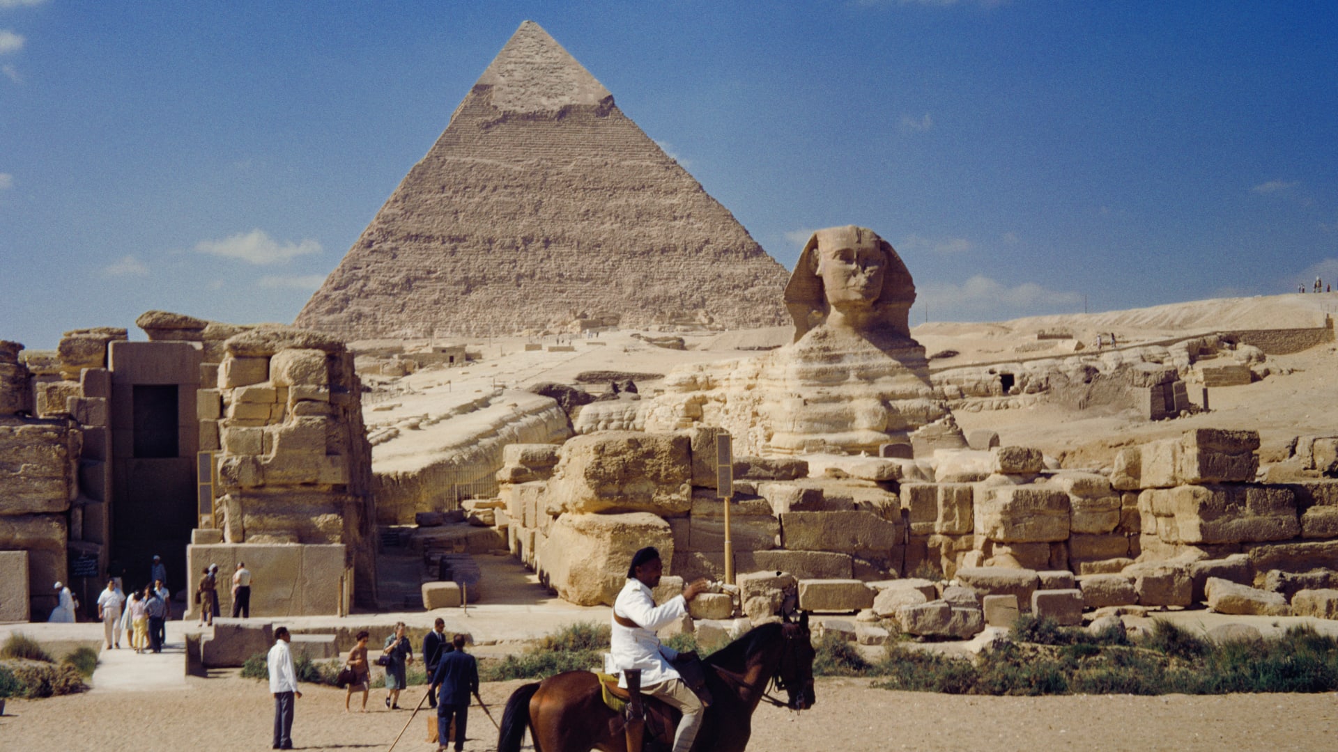 live like a local in Giza