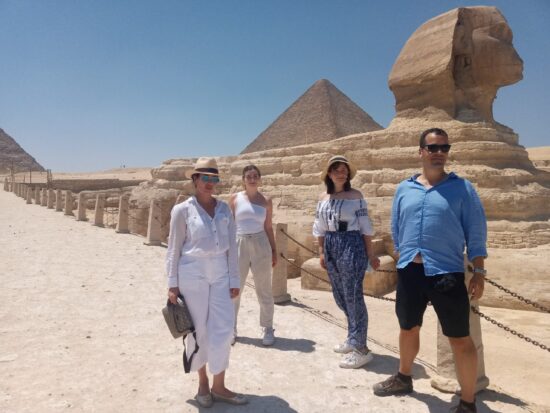 Private Transfer from Sokhna to Giza Pyramids & Back Private Transfer from Sokhna to Giza Pyramids & Back