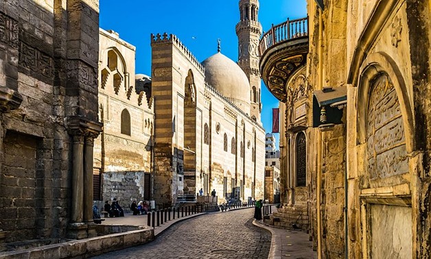 Transfer from Suez Port to Cairo